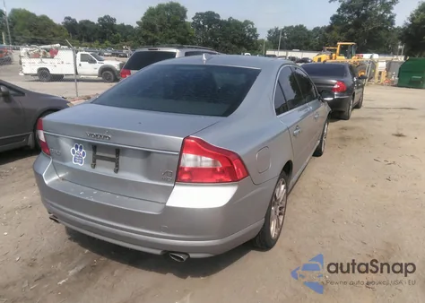 2007 Volvo S80 V8 z USA, uszkodzony, nr VIN YV1AH852271018259
